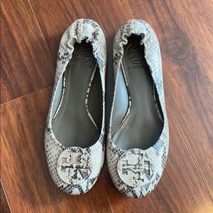 Tory Burch Neutral Snake Flats EUC